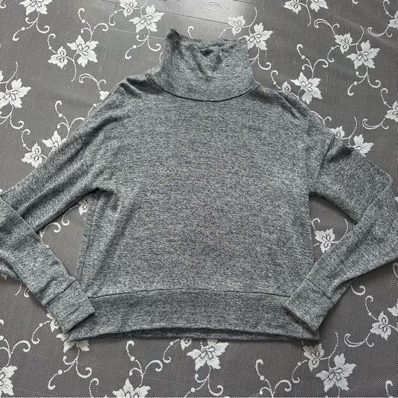 Aritzia Community Mock Neck Long Sleeve Sweater Sz XXS - Picture 6 of 8